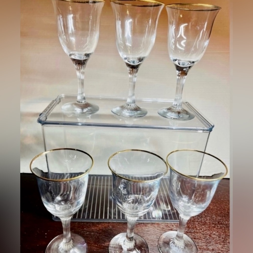 (NWOT) VINTAGE/ANTIQUE SET OF (6) GOLD RIMMED WINE GLASSES-MINT CONDITION
